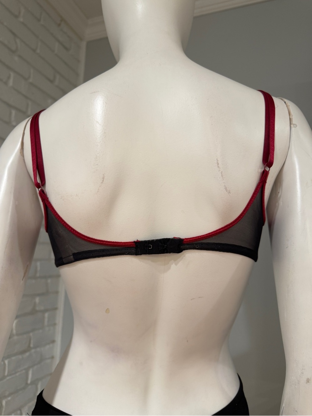 Vintage Victoria’s Secret Red Flocked Velvet Mesh Bra 34B Y2K Gothic Romance - Picture 10 of 13